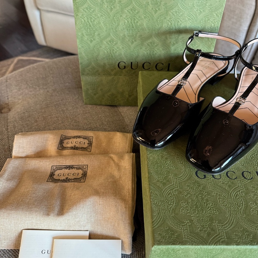 SOLD Gucci Black Patent Leather Women's Shoes - new in box size 39.5 - gorgeous!